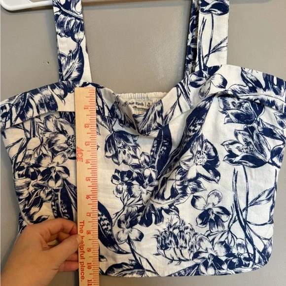 Abercrombie & Fitch Women’s Sweetheart Neck Cropped Print Women's Tank Top - Picture 5 of 10